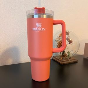 Stanley adventure quencher travel tumblr 40 oz